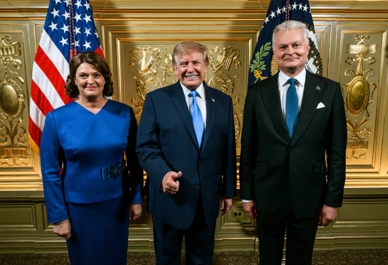 Nausėda „Instagram“ tinkle paviešino susitikimo su Trump detales