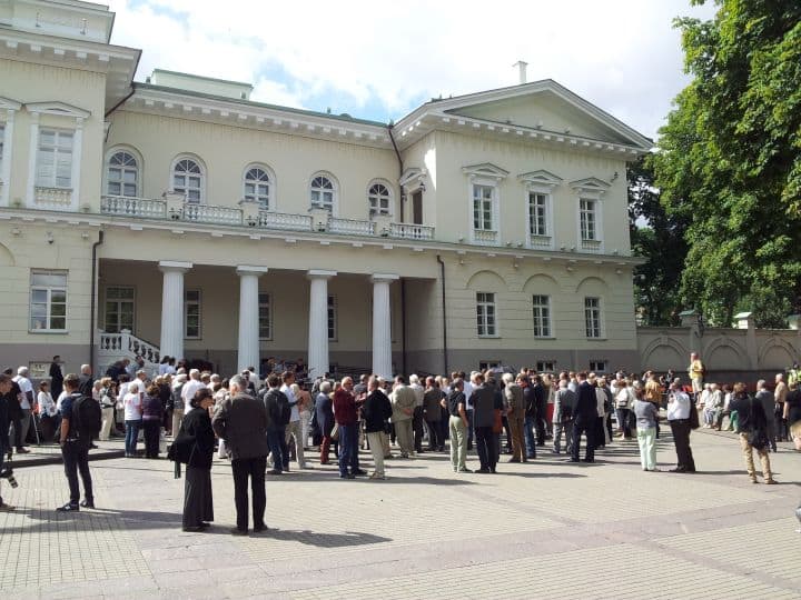 V. Pociūno žūties metinės paminėtos S. Daukanto aikštėje (atnaujinta, foto)