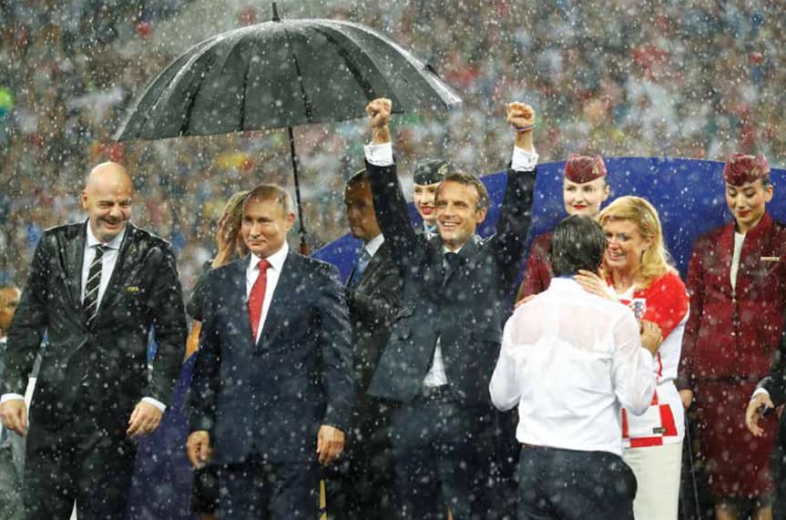 Pirmoji fotografija 2019 m. grėsmių vertinimo dokumente - Rusijoje vykęs Pasaulio futbolo čempionatas suteikė progą V. Putinui atsidurti dėmesio centre. Nuotr. REUTERS / Scanpix