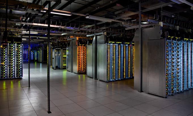 „Google“ duomenų centrai per ketvirtį elektros suvartojo už 2,25 mlrd. dol.