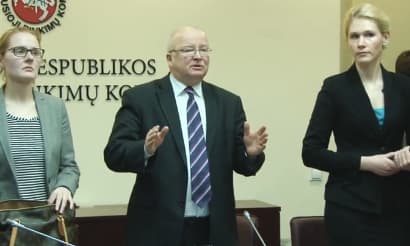 VRK nepritarė, kad Lietuvoje būtų surengtas referendumas, o po kiek laiko pritarė (papildyta)