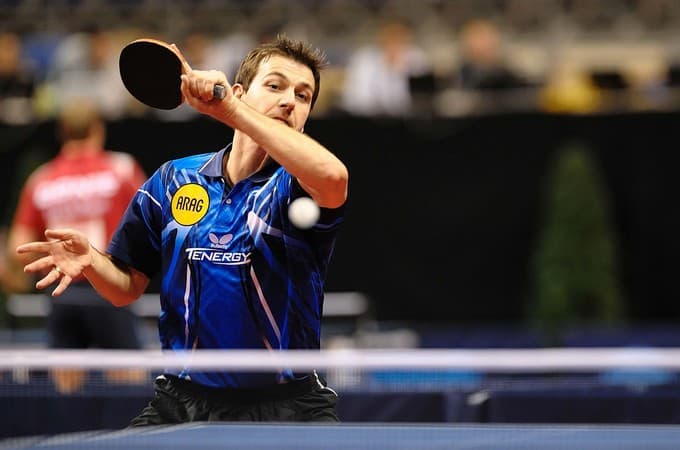 Pramoninis robotas sužais stalo tenisą su profesionaliu sportininku