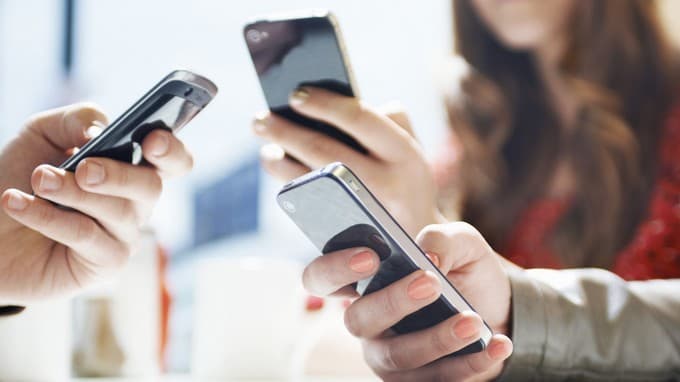 Šiemet išmaniųjų telefonų rinka išaugs tik 19,3 %