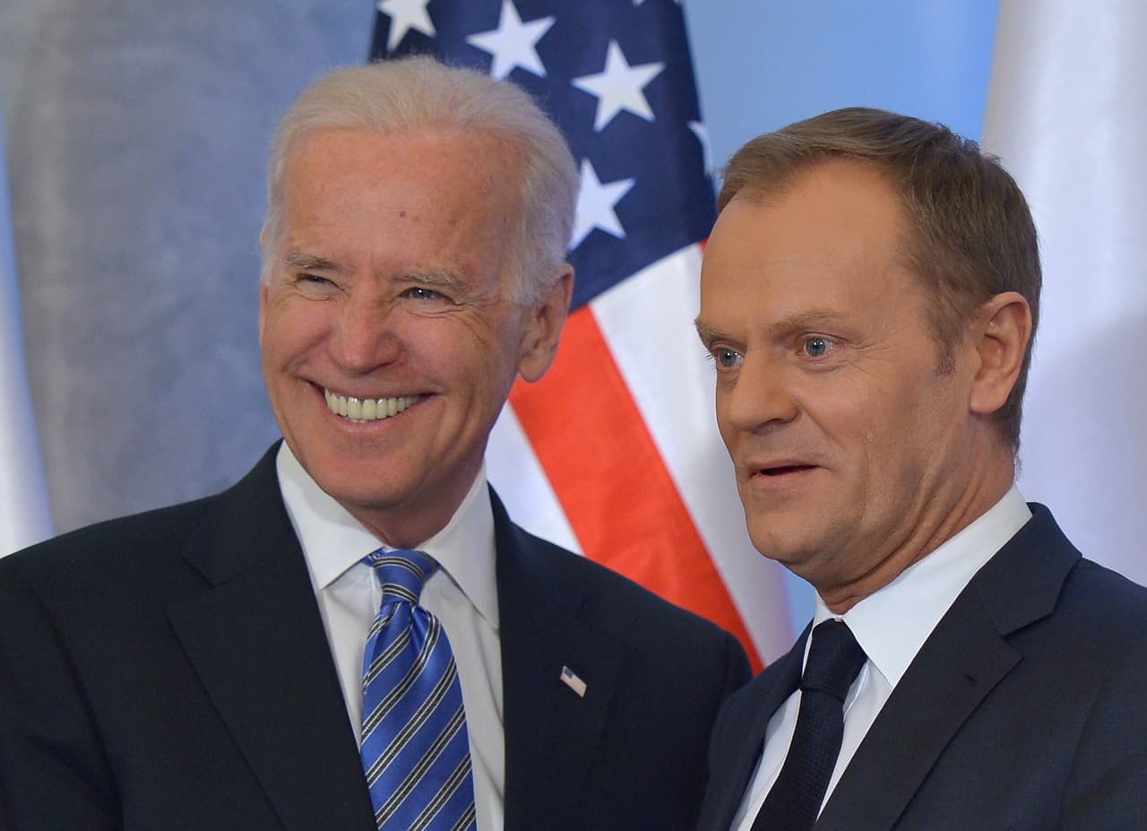 J. Bidenas ir D. Tuskas. EPA-Eltos nuotr.