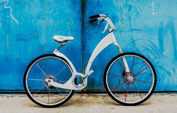 Dviratis „GiBike“ įkraus jūsų telefoną ir neleis savęs pavogti