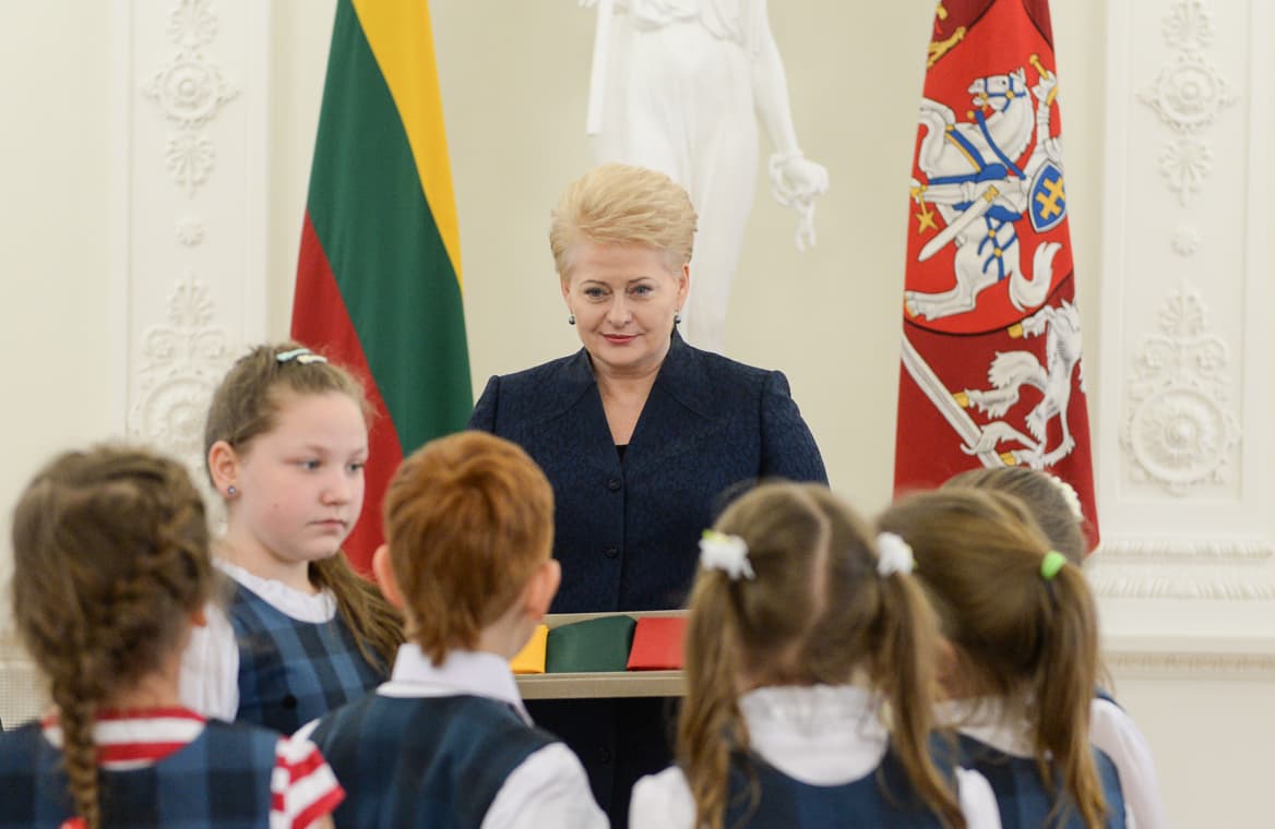 Balandžio 22 d. Prezidentūros tinklalapio titulinio puslapio naujienos