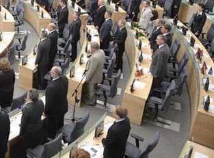 Seimas priėmė rezoliuciją dėl padėties Ukrainoje