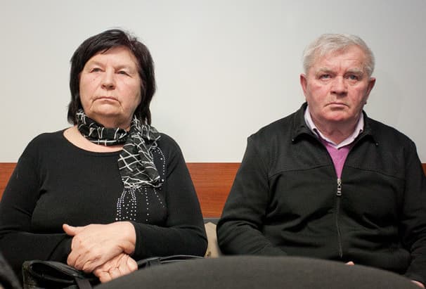 Galimi pedofilai – Laimutė ir Vytautas Kedžiai, kaip ir jų duktė Neringa Venckienė, taip pat yra įtariami nepilnametės anūkės tvirkinimu.