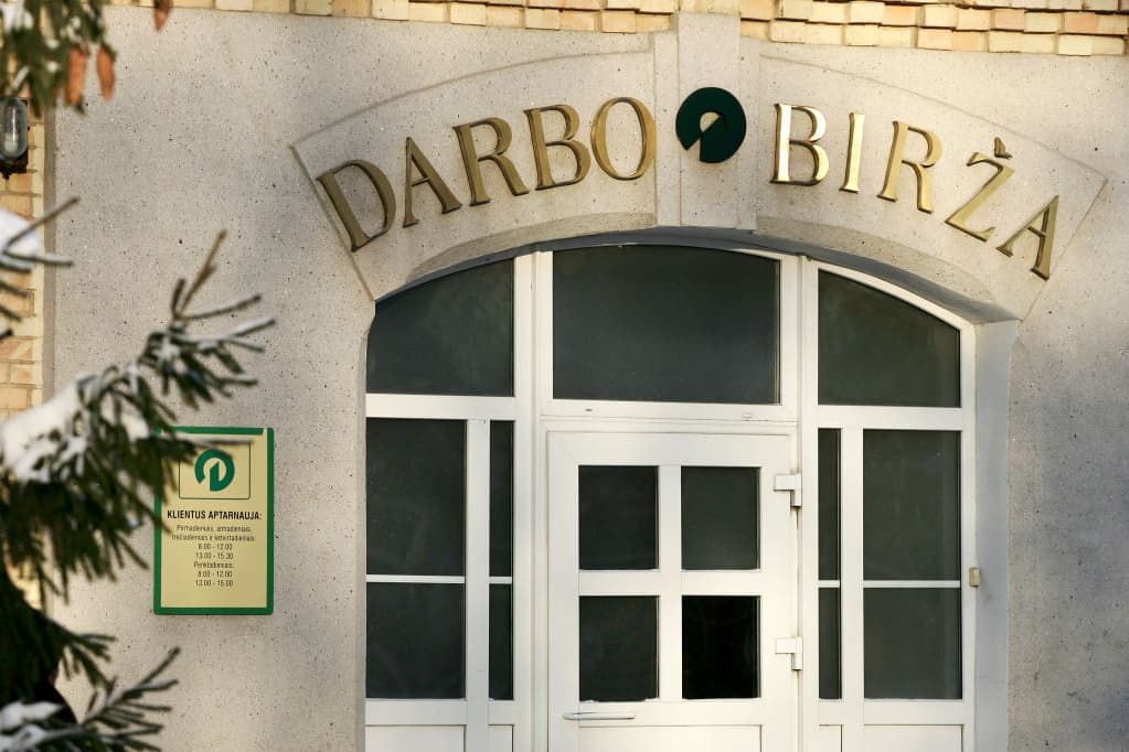 Bedarbių teritorinio judumo rėmimui įsavinti 35 tūkstančiai eurų kol kas nesulaukė bedarbių atsako