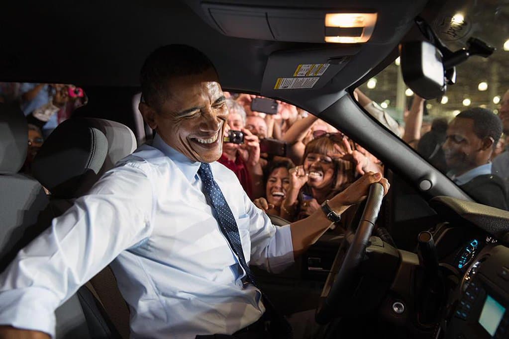Kiborgų kūrimo programą parėmė JAV prezidentas Barakas Obama (Barack Obama), kuris 2013 m. jai skyrė 100 mln. dolerių.