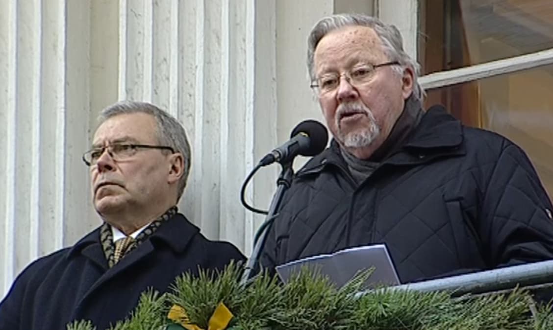 Vasario 16-osios proga V. Landsbergis iš balkono pasakė rinkiminę kalbą