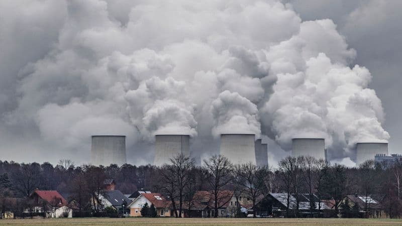 Vokietija uždaro visas 84 anglimi kūrenamas elektrines, naudos tik atsinaujančiuosius energijos išteklius