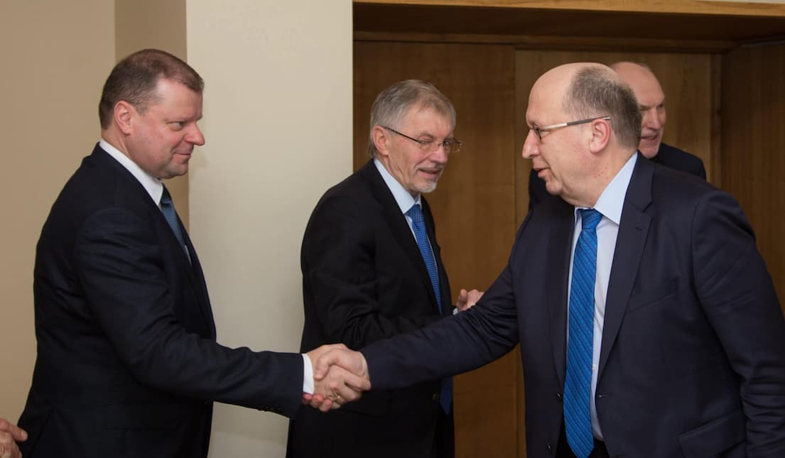 S. Skvernelis (kairėje). Nuotr. facebook.com