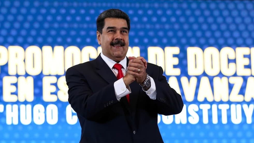 Venesuelos prezidentui Nikolasui Maduro pavyko sustabdyti JAV pradėtą perversmą, galėjusį nuvesti šalį pilietinio karo link.