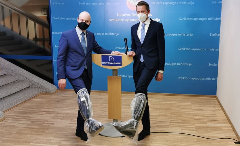 A. Veryga (kairėje). Nuotr. facebook.com