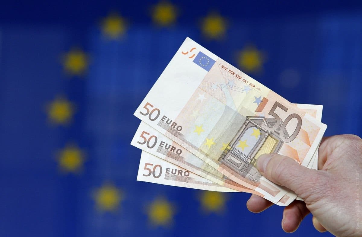 EP reikalauja gausaus daugiamečio biudžeto ir ekonomikos atkūrimo paketo