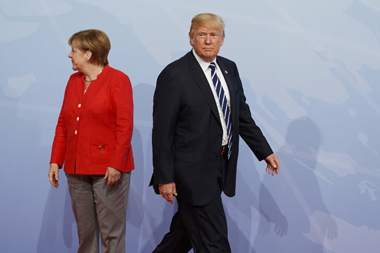Vokietijos kanclerė Angela Merkel (kairėje) ir JAV prezidentas Donaldas Trampas.