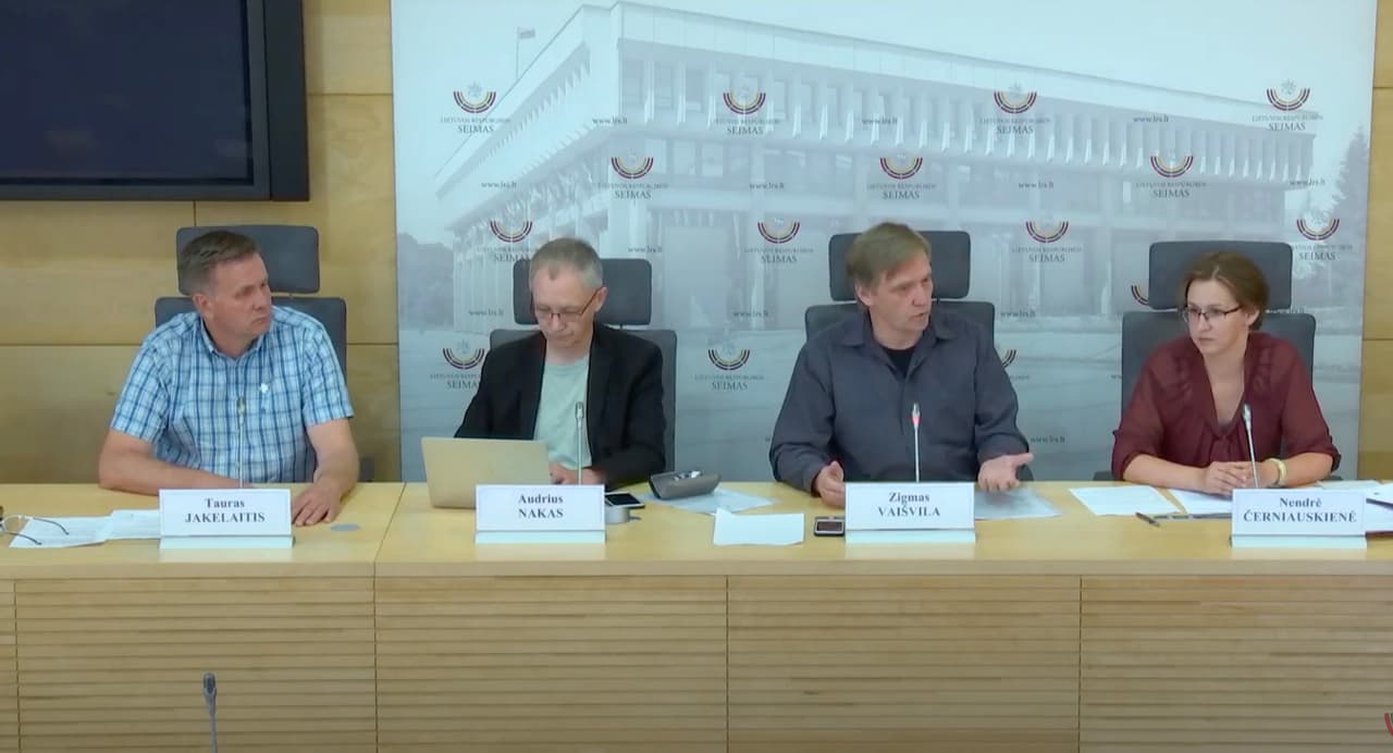 Kodėl ir kam kuriamos „kovos“ su COVID-19 taisyklės Lietuvoje