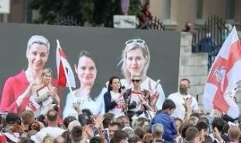 Paskutinysis Europos diktatorius Aleksandras Lukašenka įvarytas į kampą