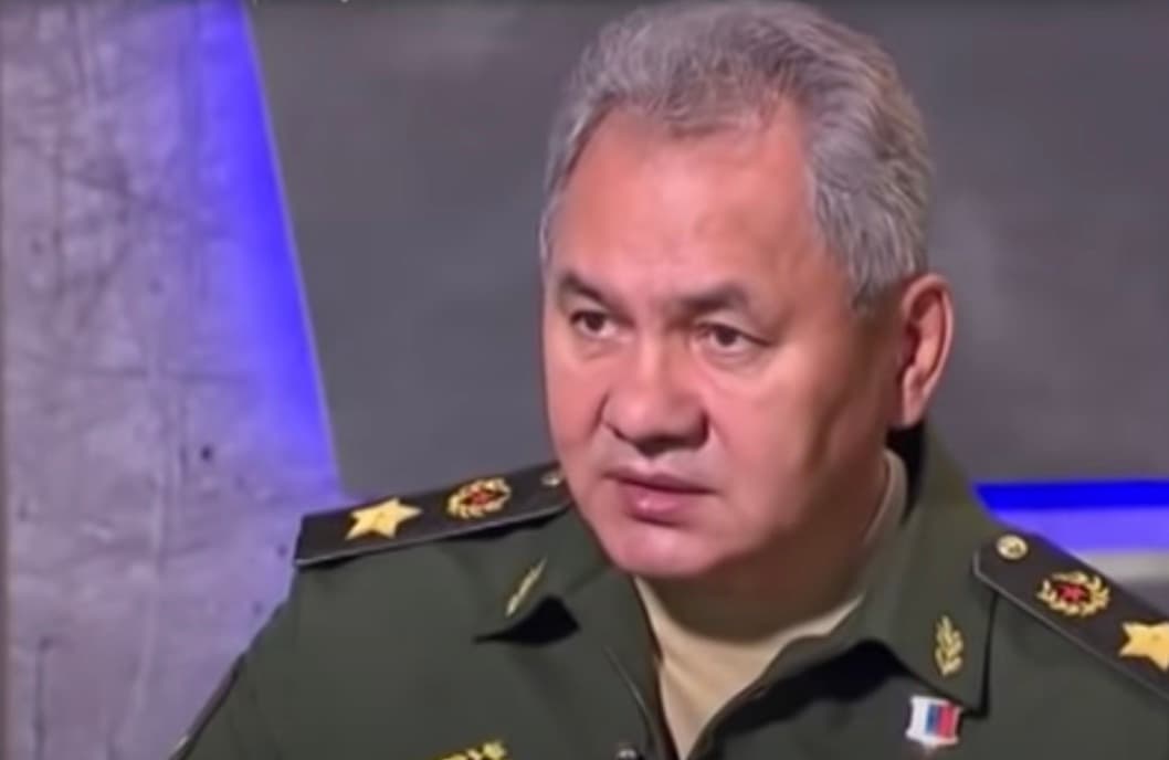 Rusijos gynybos ministras teigia, esą NATO oro pajėgos treniruojasi suduoti smūgį Rusijai