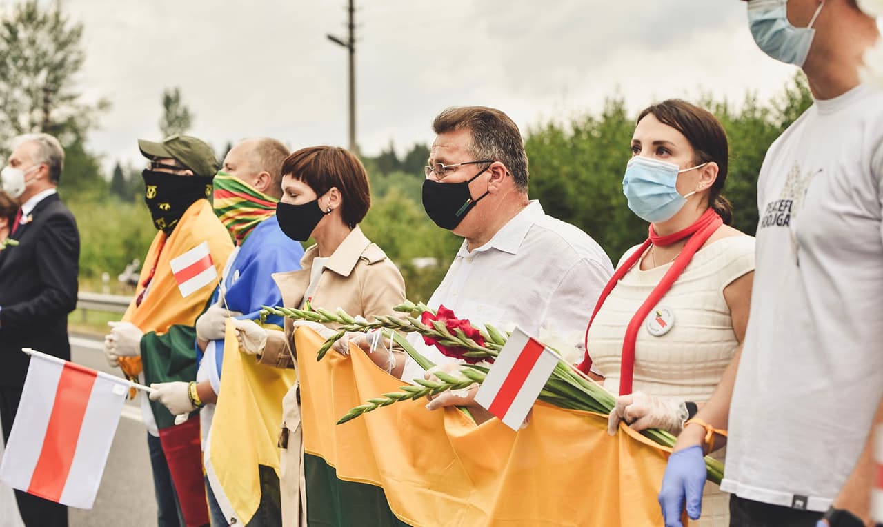 Lietuvos diplomatijos vadovas Linas Linkevičius (penktas iš kairės). Nuotr. urm.lt