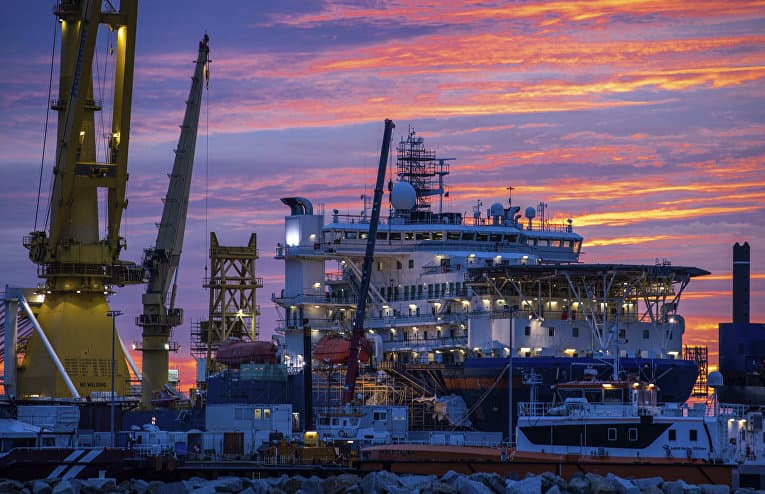 Nepaisydama Vakarų sankcijų ir grasinimų, Rusija sėkmingai baiginėja statyti dujotekį NORD STREAM 2