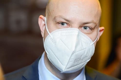 Siaučiant pasaulinei koronaviruso pandemijai ir vėl išaugus užsikrėtusiųjų skaičiui – Lietuvos valdžia situaciją valdo