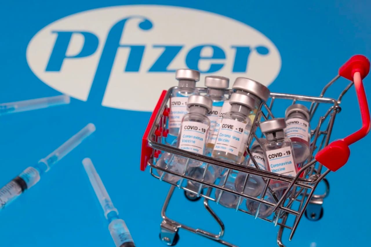 Po nuopolio prieš dešimtmetį „Pfizer“ atsitiesė ir triumfavo – jos vakcinos dabar nekantriai laukia ir Lietuva