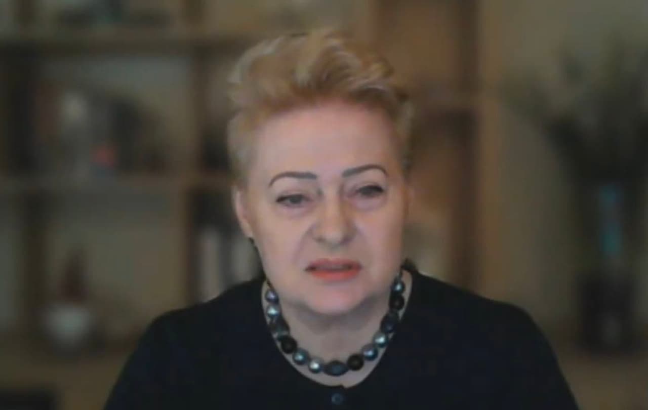 Lietuvos prezidentė D. Grybauskaitė pasiryžusi viešam skiepui nuo koronaviruso