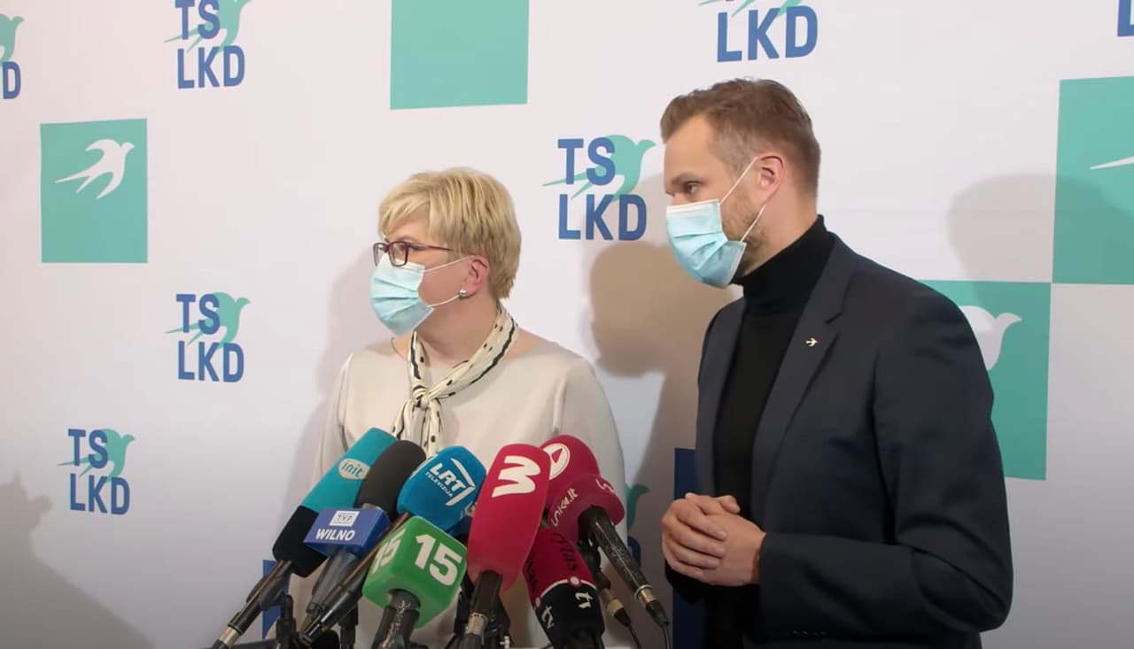 G. Landsbergis (dešinėje).