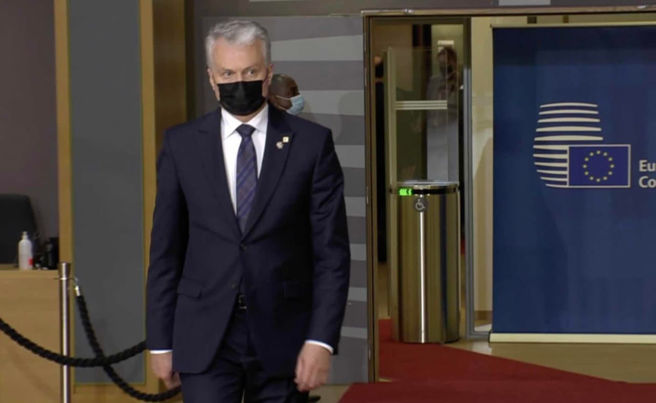 Prie vieno Rusijos noro įgyvendinimo ženkliai prisideda Lietuva su G. Nausėda priešakyje