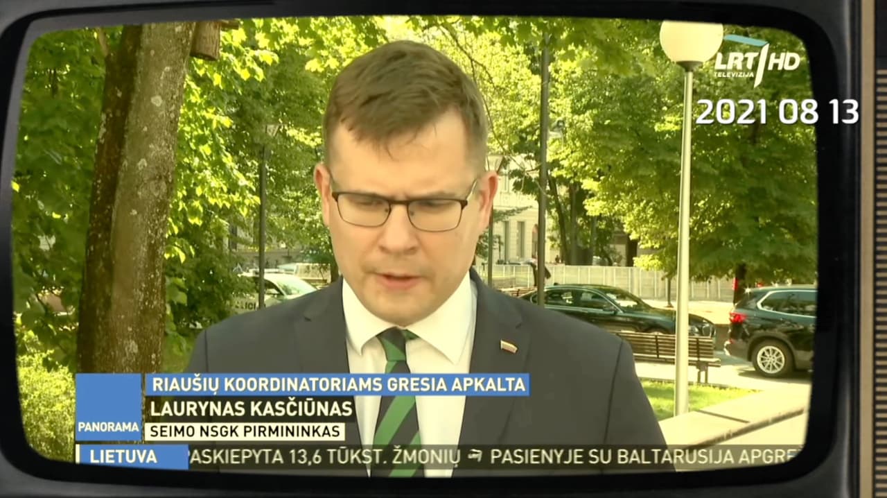 Aiškėja kokrečios nusikaltėlių pavardės – policijai tirti riaušes prie Seimo aktyviai padeda visuomenė