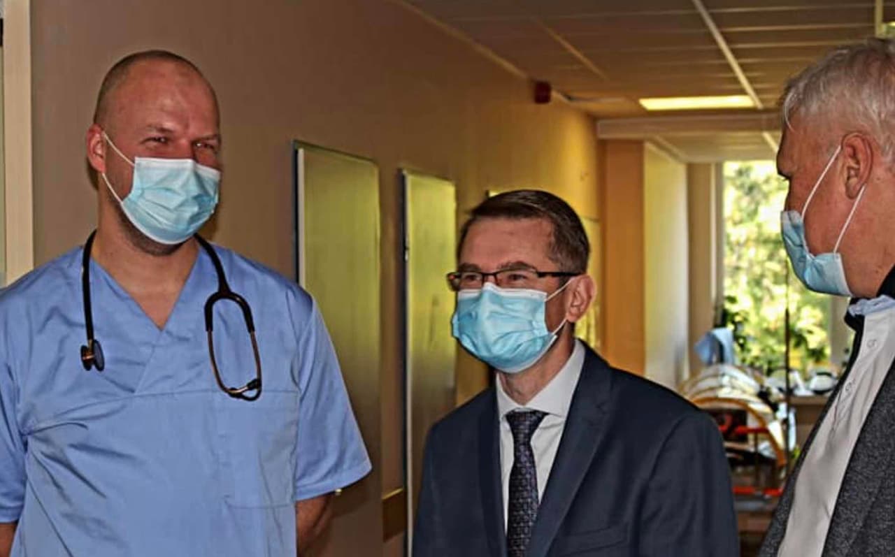 Lietuvos operacijų vadovas, Sveikatos apsaugos ministras Arūnas Dulkys.