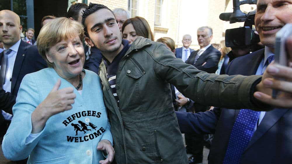 Kuo migrantai prie Lenkijos sienos blogesni už tuos, kurie plaukė per Viduržemio jūrą?