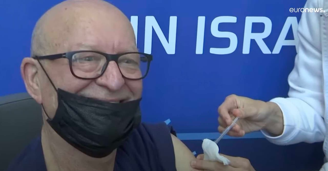 Izraelis pradėjo ketvirtosios, dar stipriau sustiprinančios dozės maratoną