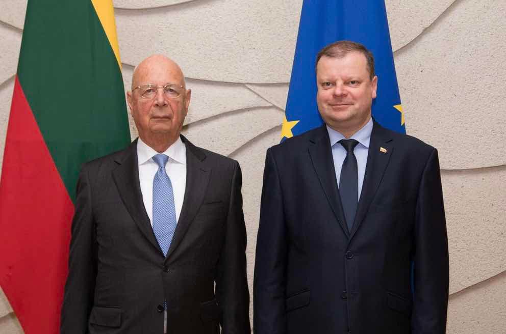 S. Skvernelis (dešinėje).