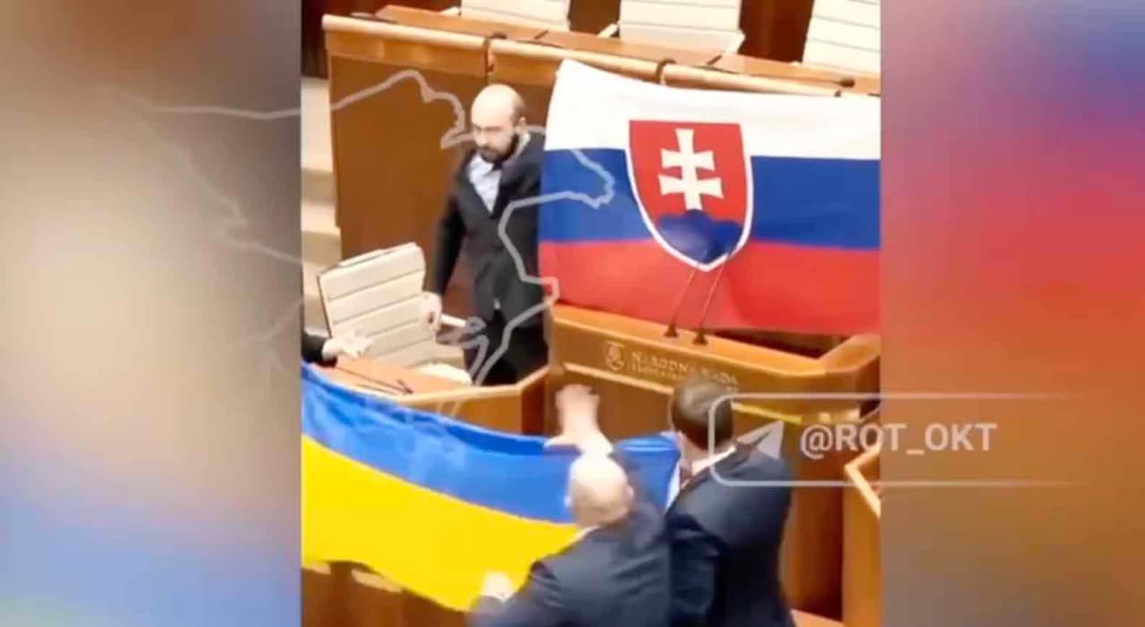 Pažabota provokacija Slovakijos parlamente