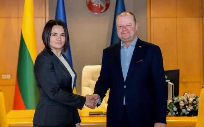 S. Skvernelis (dešinėje).