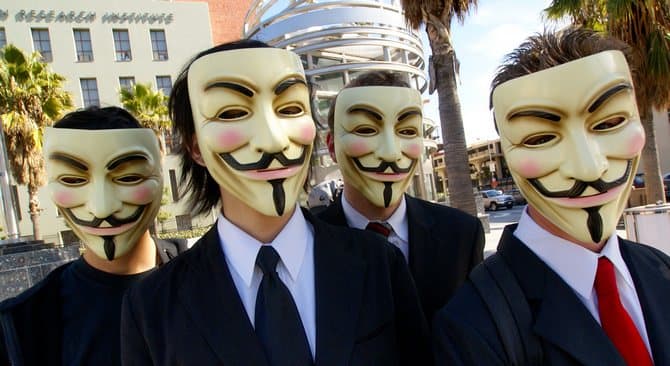 „Anonymous“ iš JAV institucijų reguliariai rinkdavo naują informaciją