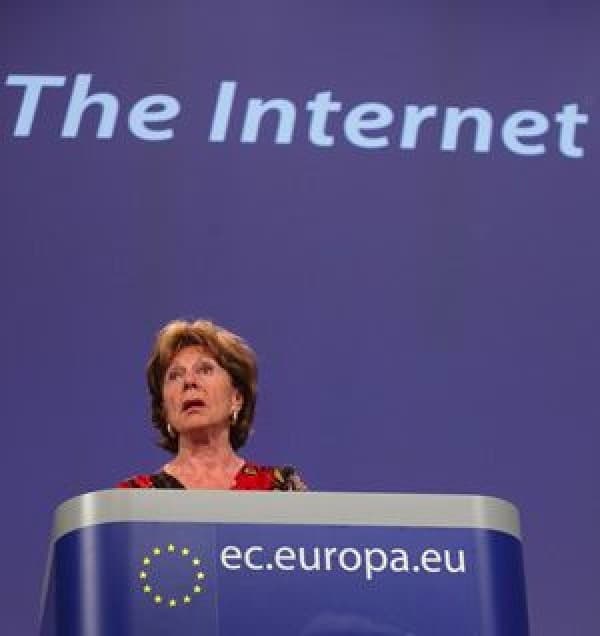 Japonija padės Europai padidinti interneto spartą 5000 kartų