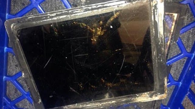 „iPad Air“ užsidegė tiesiog parduotuvėje