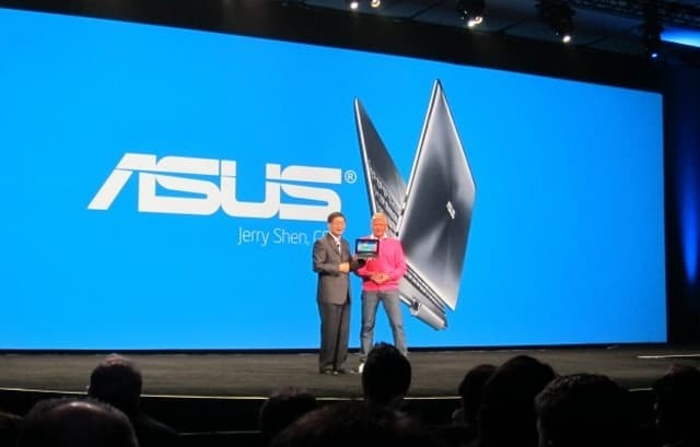 Vieną iš „transformerių“ pavyzdžių konferencijoje „IDF 2013“ pademonstravo kompanija ASUS