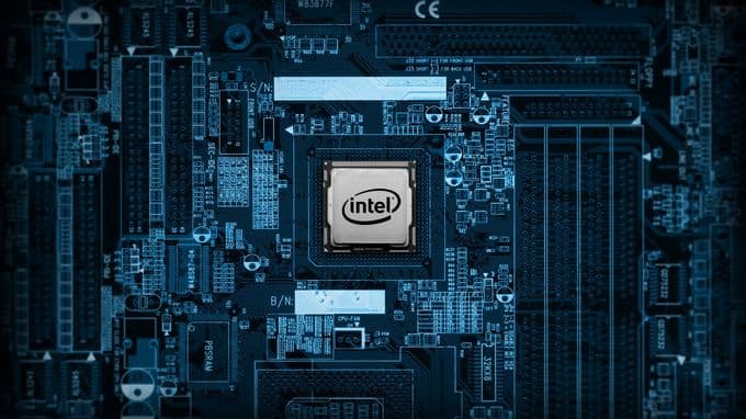 Pasaka apie tai, kaip kompanija „Apple“ procesorių gigantą „Intel“ pirko