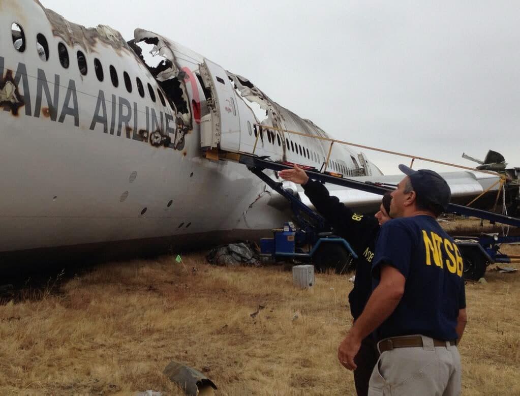 JAV: pasak pilotų, lėktuvo katastrofa San Franciske galėjo įvykti dėl automatikos sutrikimo. EPA-ELTA nuotr.