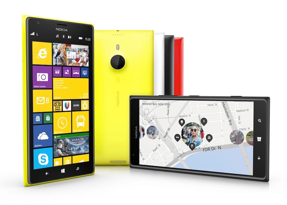 „Nokia“ per spaudos konferenciją Abu Dabyje pristatė planšetę „Lumia 2520“ ir išmanųjį telefoną „Lumia 1320“. EPA-Eltos inf.