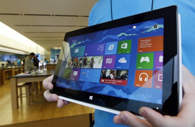 Jų bus labai daug, jų reklamų bus dar daugiau. Jie – planšetiniai kompiuteriai "Microsoft Surface"!