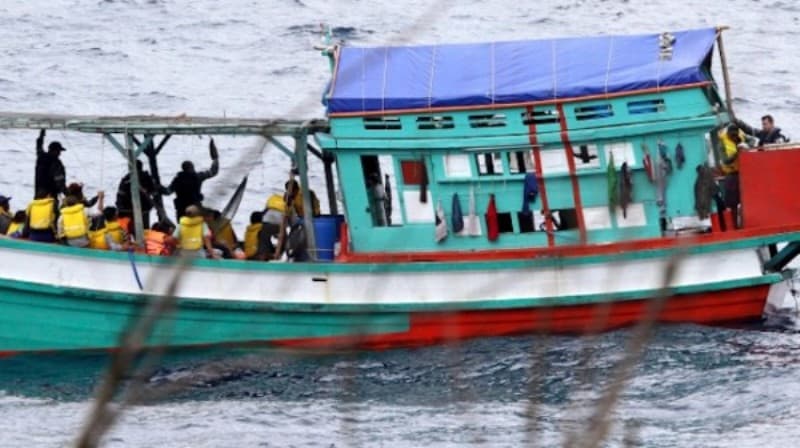 Italija: Lampedūzos saloje išsilaipino apie 400 pabėgėlių iš Sirijos