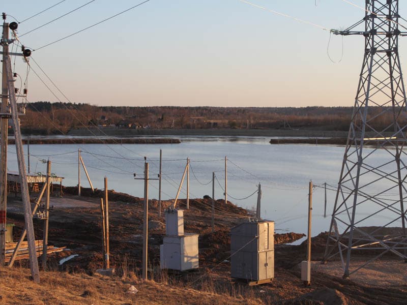 Polocko HE statybų vietoje tyvuliuoja vanduo, aukų išvengta per plauką. Ši ir kitos nuotraukos iš novopolock.ru